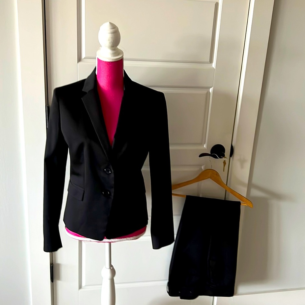 Ann Taylor 2-piece Pant Suit